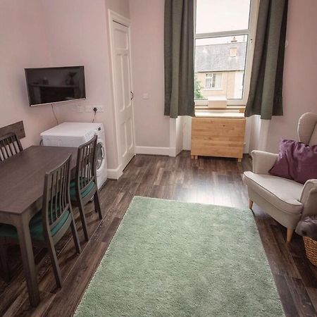 Bright Spacious Edinburgh City Centre Apartment מראה חיצוני תמונה