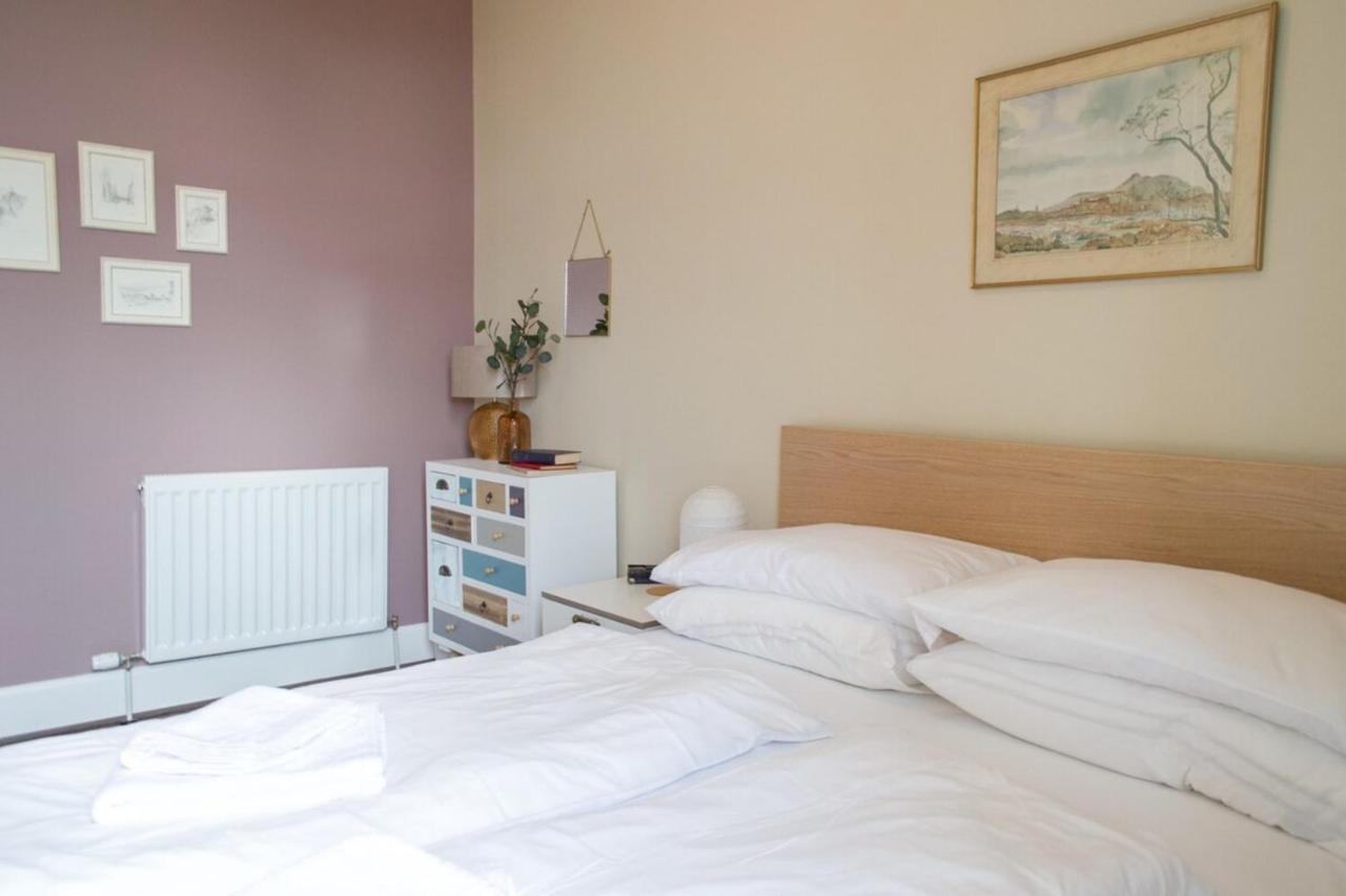 Bright Spacious Edinburgh City Centre Apartment מראה חיצוני תמונה