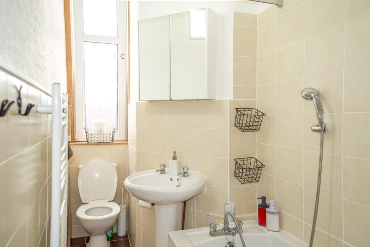 Bright Spacious Edinburgh City Centre Apartment מראה חיצוני תמונה